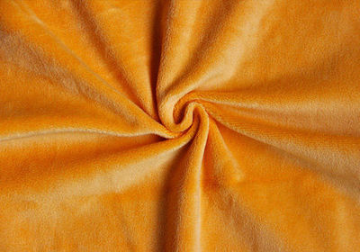 超柔短毛絨與仿超柔短毛絨的區(qū)別及其在箱包銷售中的應(yīng)用